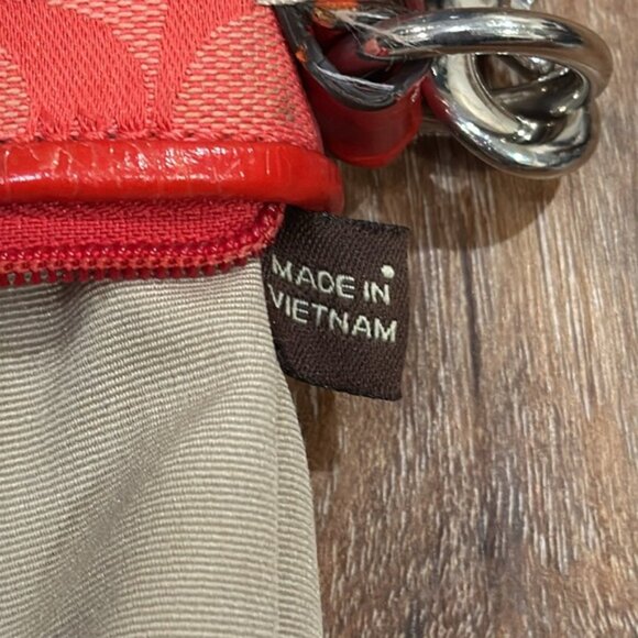 Coach Cherry Red Signature Swing Pleated F42835 Crossbody/Shoulder/Waist Bag NWT - Picture 16 of 16